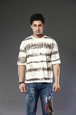 Graphic Print RoundNeck Oversized Drop Shoulder T-Shirt